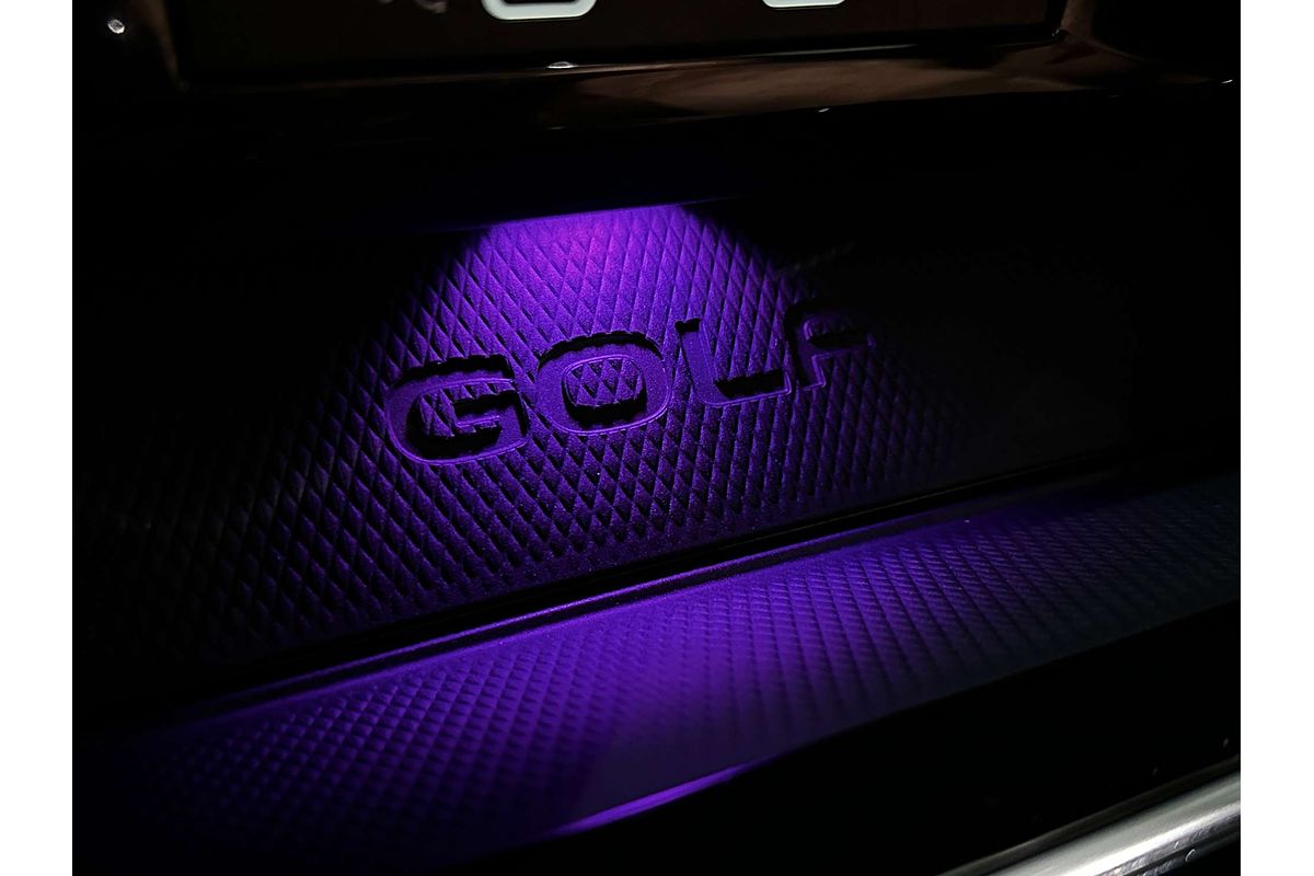 2023 Volkswagen Golf GTI 8
