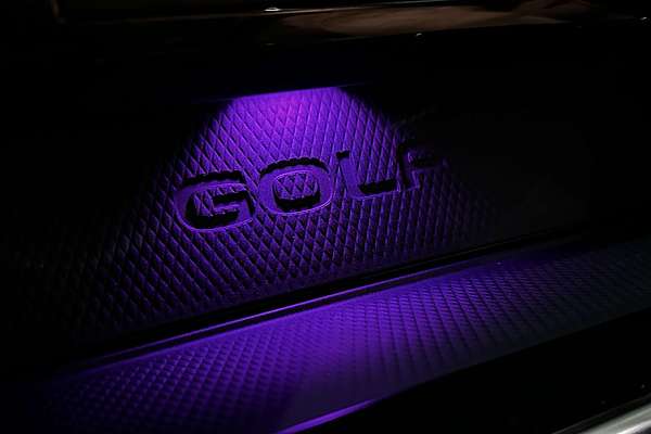 2023 Volkswagen Golf GTI 8