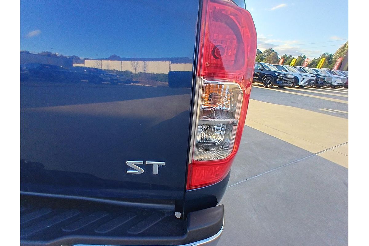 2017 Nissan Navara ST D23 Series 2 4X4