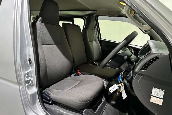 2020 Toyota Hiace TRH200V