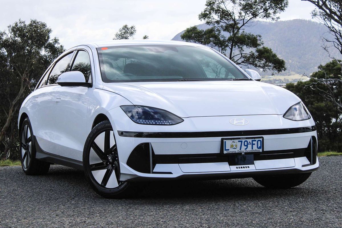 2024 Hyundai IONIQ 6 DYNAMIQ CE.V1