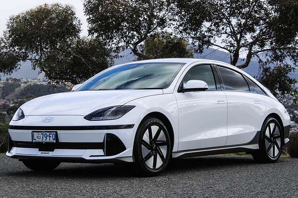 2024 Hyundai IONIQ 6 DYNAMIQ CE.V1