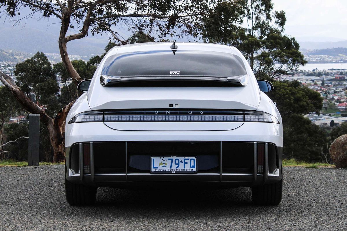 2024 Hyundai IONIQ 6 DYNAMIQ CE.V1