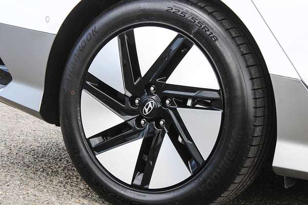 2024 Hyundai IONIQ 6 DYNAMIQ CE.V1