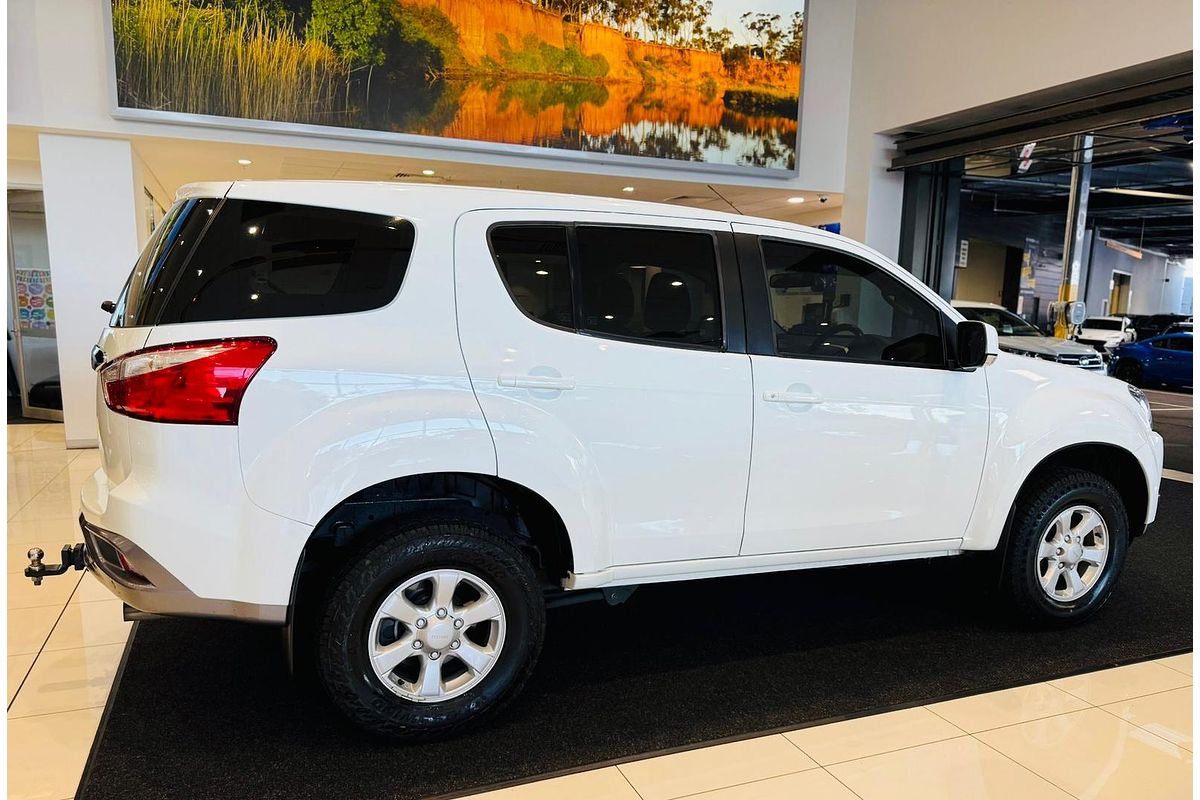 2021 Isuzu MU-X LS-M