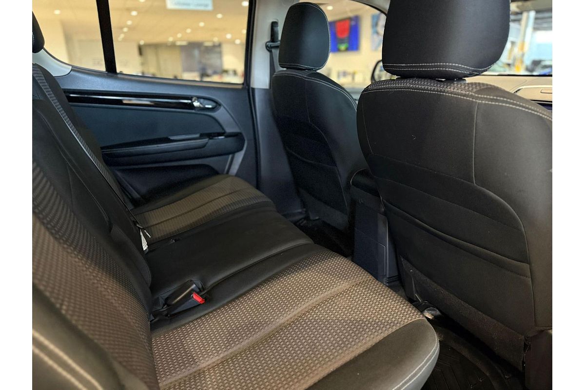 2021 Isuzu MU-X LS-M