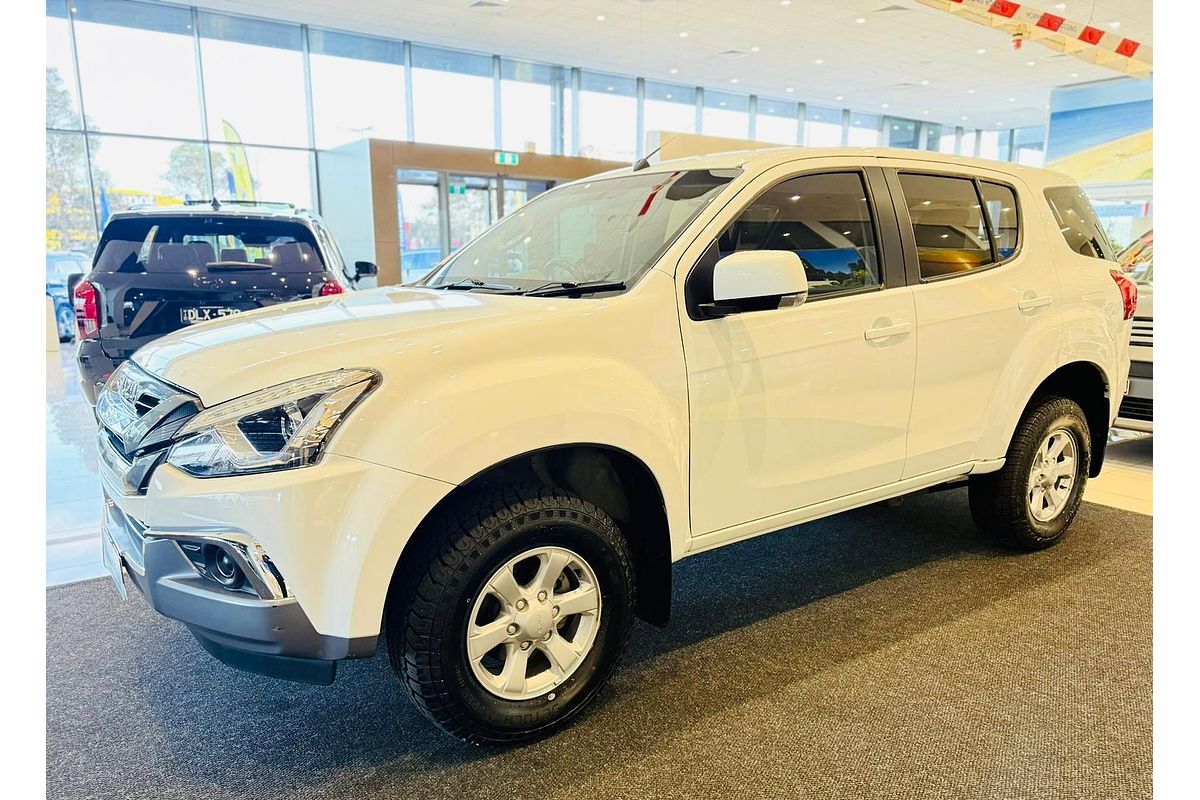 2021 Isuzu MU-X LS-M