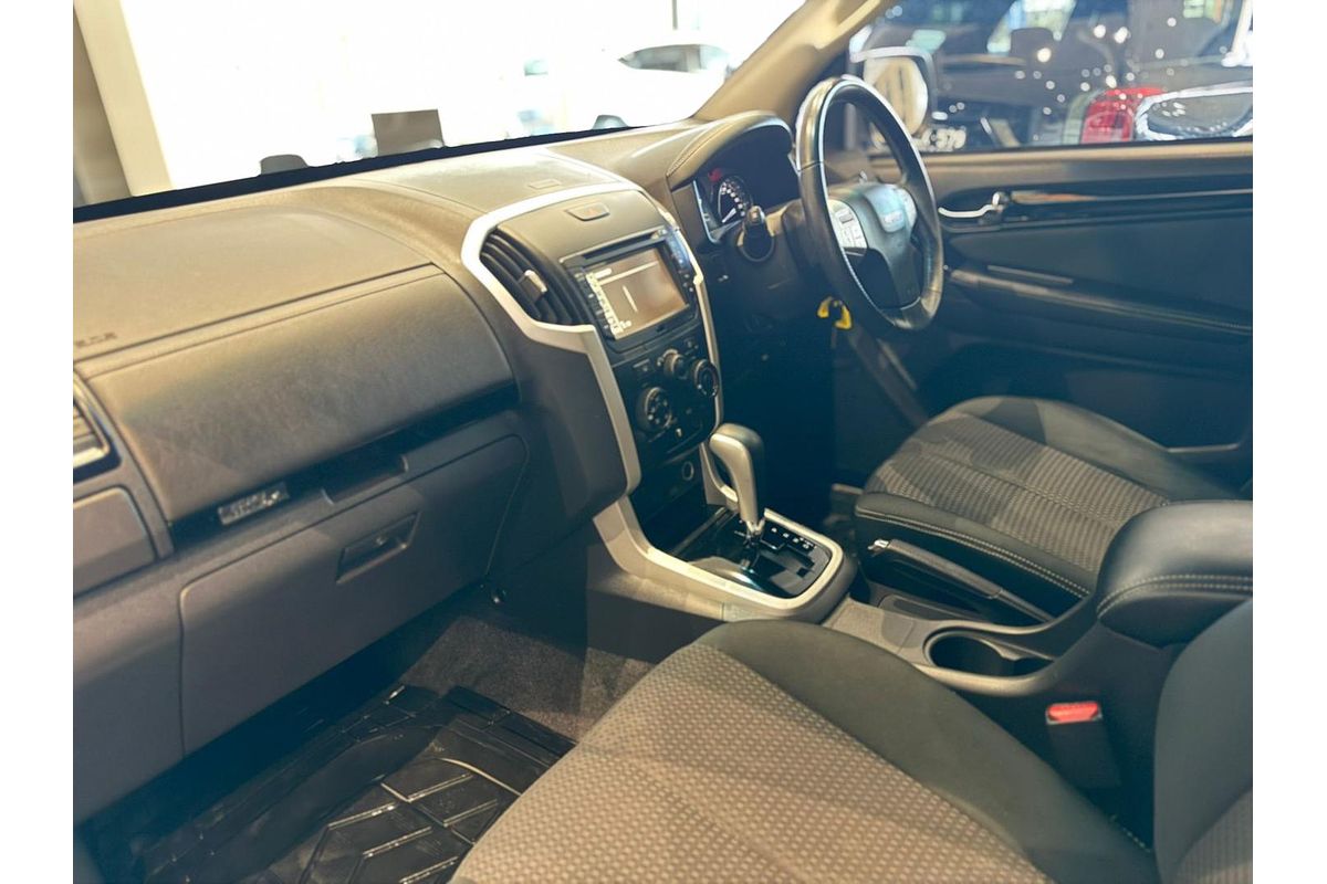 2021 Isuzu MU-X LS-M