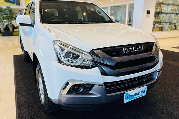 2021 Isuzu MU-X LS-M