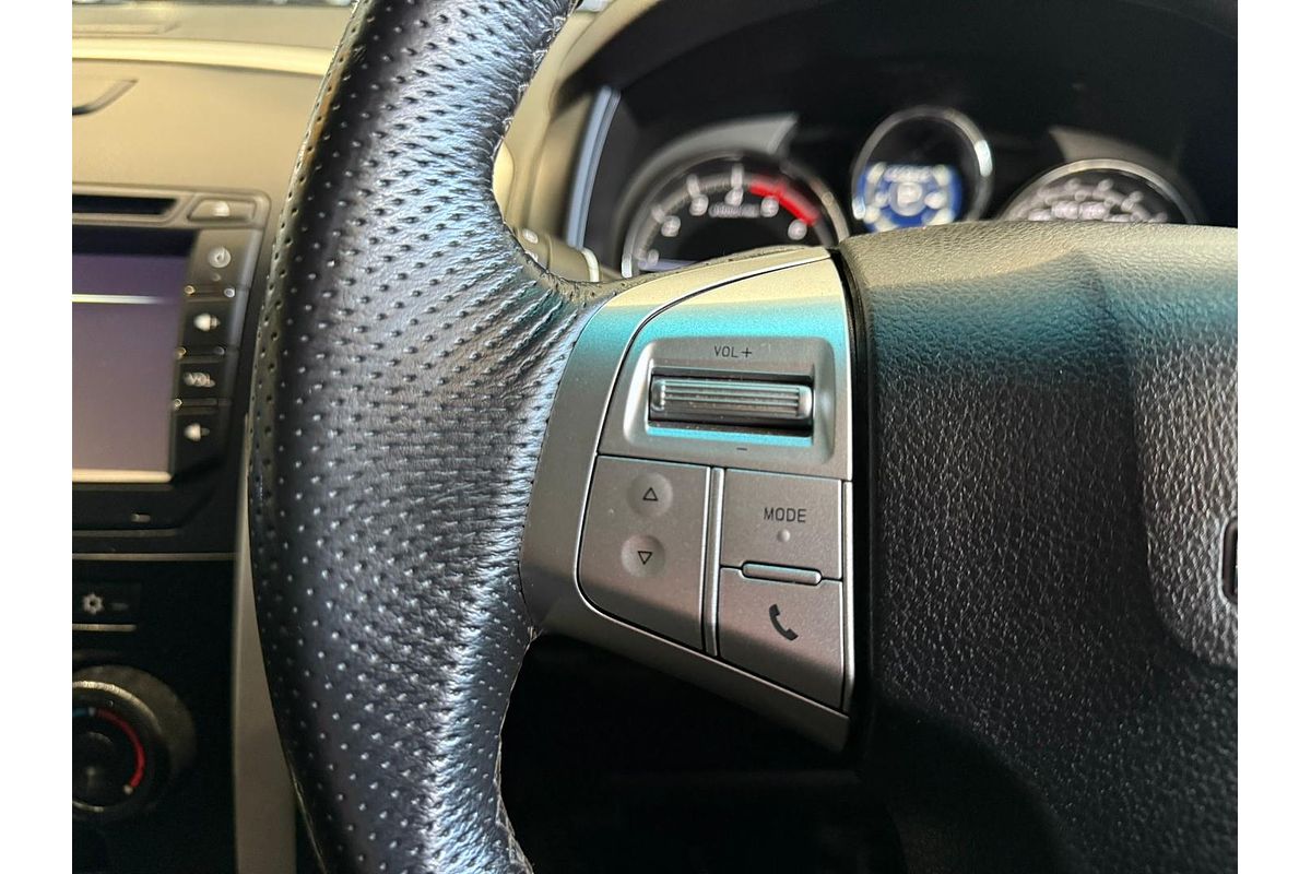 2021 Isuzu MU-X LS-M