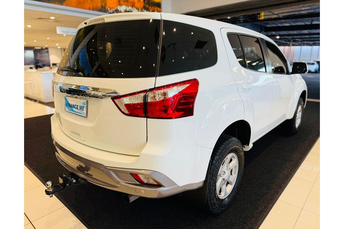 2021 Isuzu MU-X LS-M