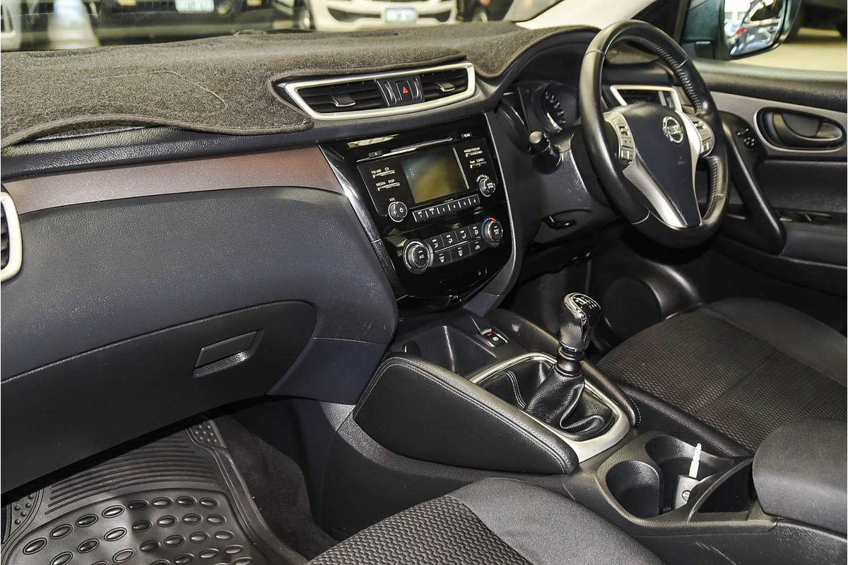 2015 Nissan QASHQAI ST J11