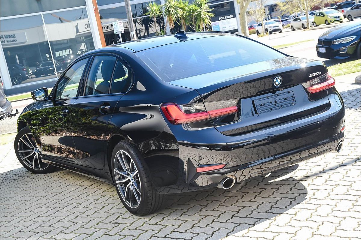 2022 BMW 3 Series 330e Sport Collection G20