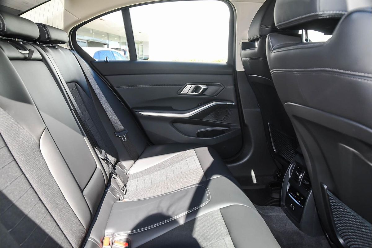 2022 BMW 3 Series 330e Sport Collection G20