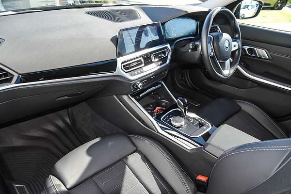 2022 BMW 3 Series 330e Sport Collection G20