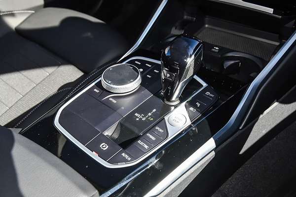 2022 BMW 3 Series 330e Sport Collection G20