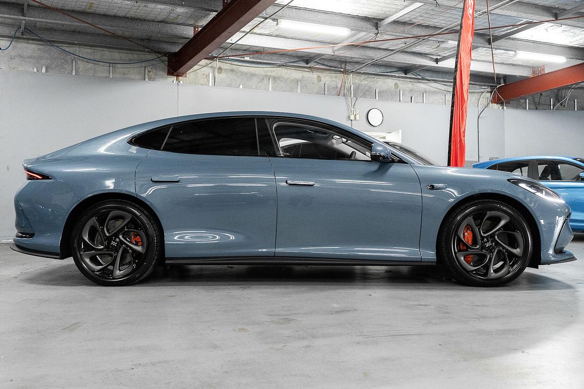 2025 MG IM5 Performance P12L