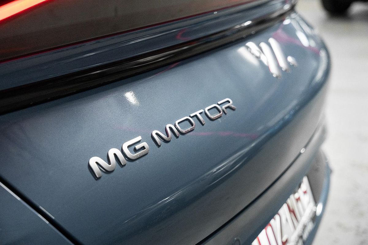 2025 MG IM5 Performance P12L
