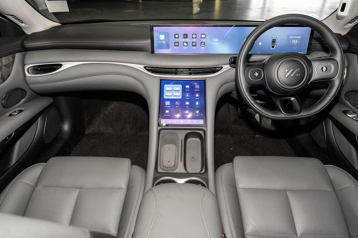 2025 MG IM5 Performance P12L