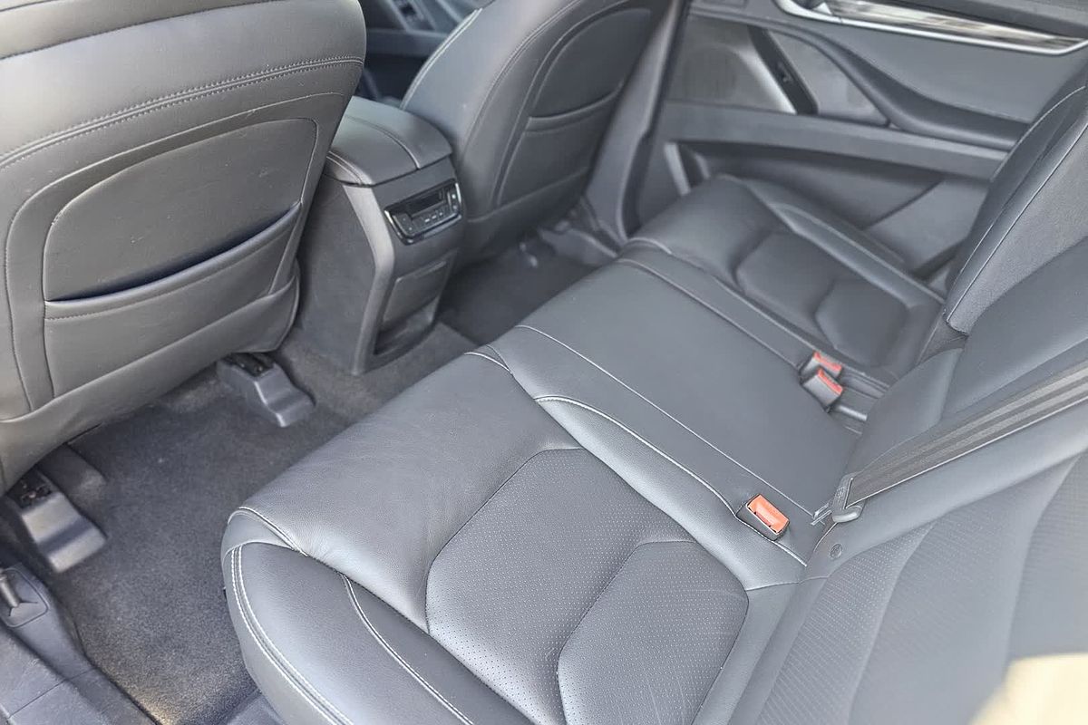 2020 LDV D90 Executive SV9A