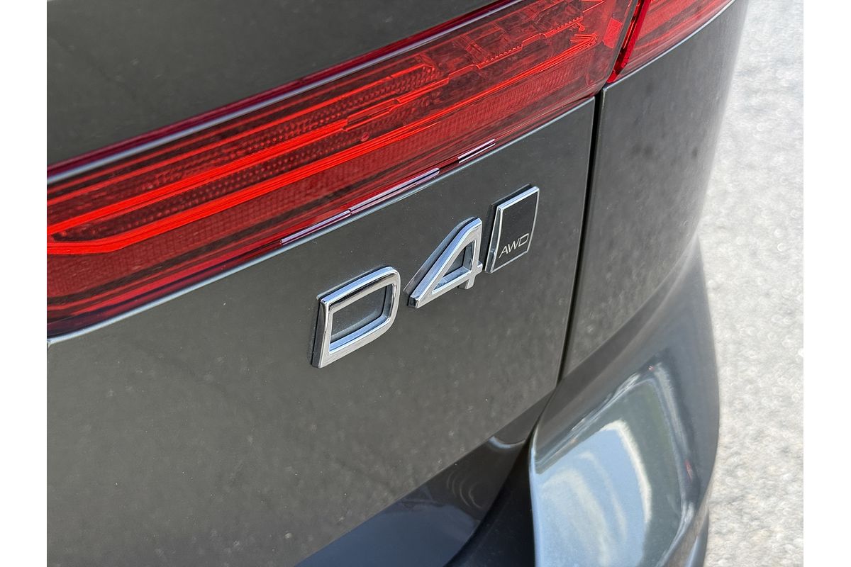 2018 Volvo XC60 D4 Momentum