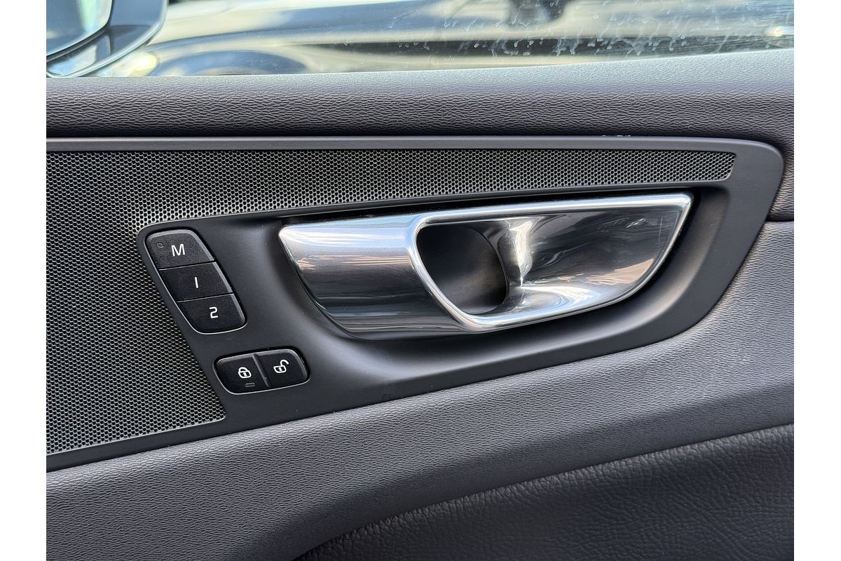 2018 Volvo XC60 D4 Momentum