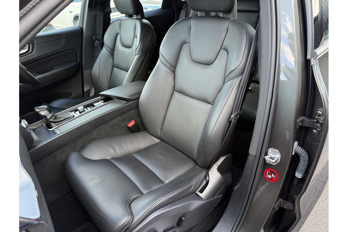 2018 Volvo XC60 D4 Momentum
