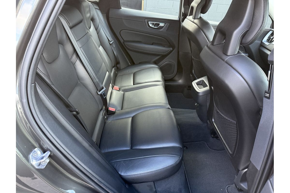 2018 Volvo XC60 D4 Momentum