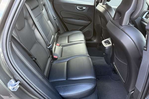 2018 Volvo XC60 D4 Momentum