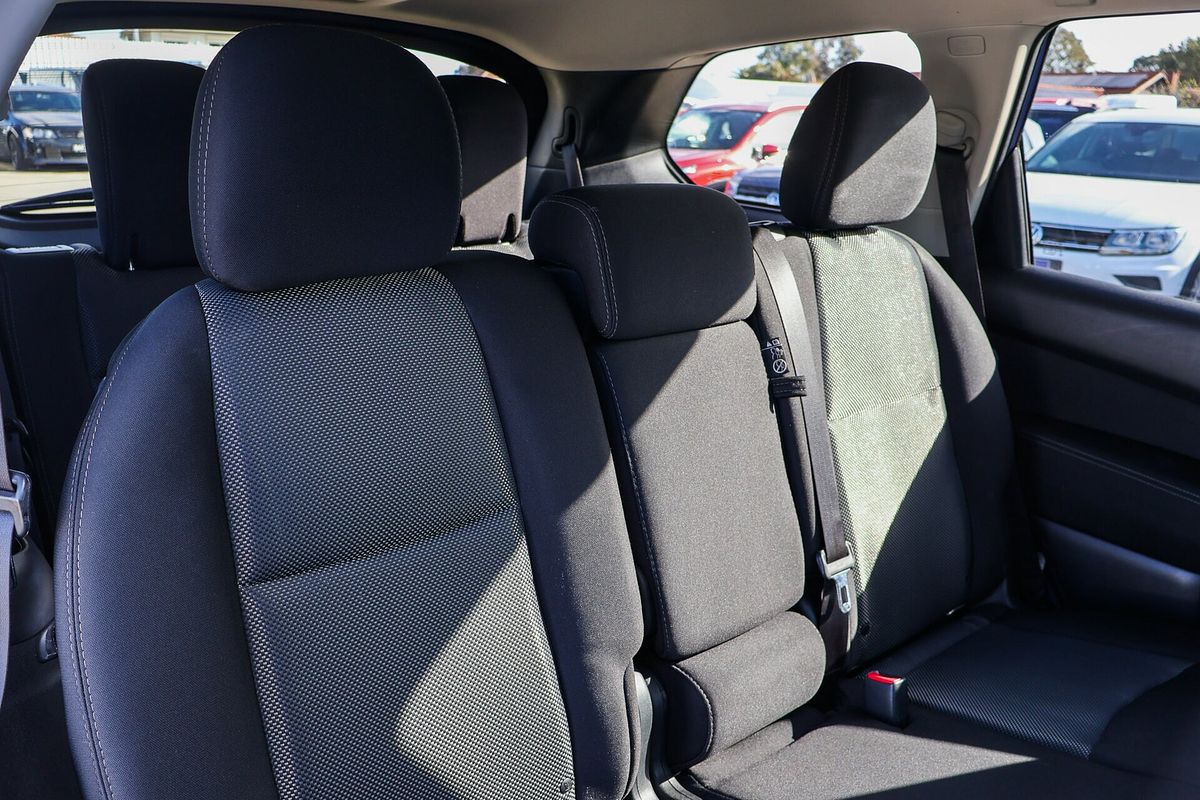 2018 Nissan Pathfinder ST R52 Series II