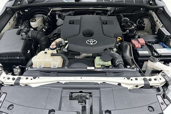 2021 Toyota Hilux SR5 GUN126R 4X4