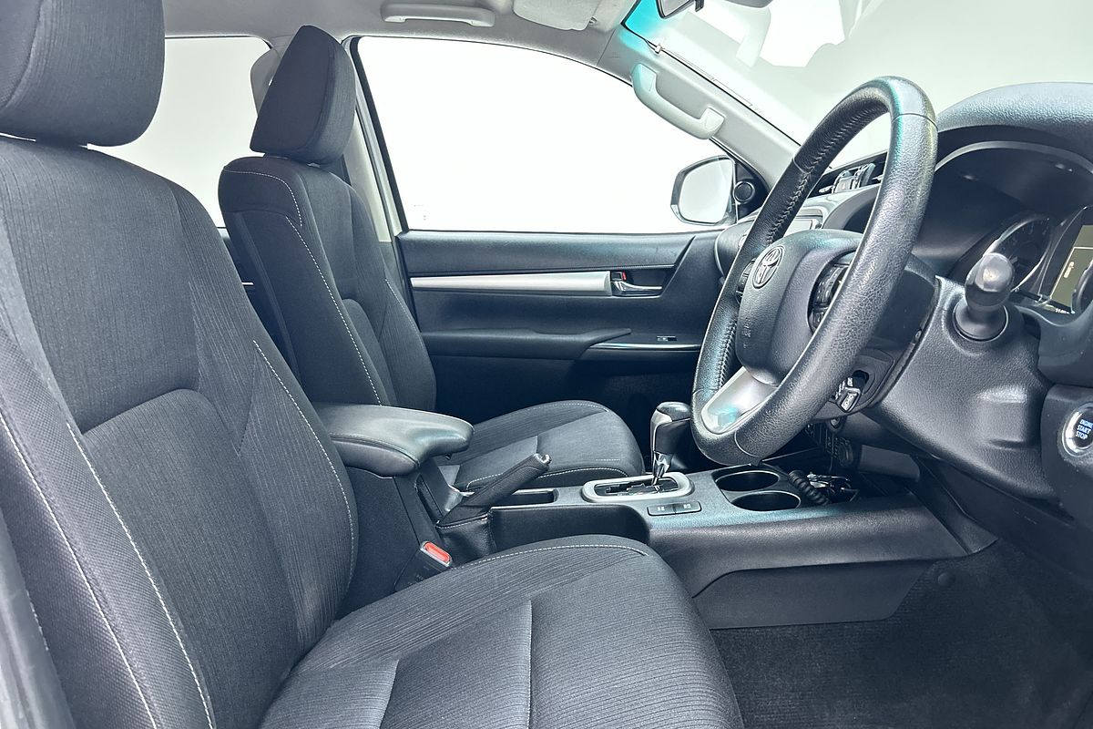 2021 Toyota Hilux SR5 GUN126R 4X4