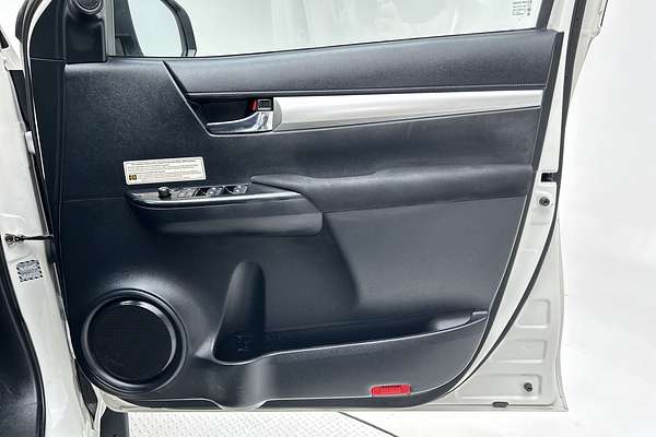 2021 Toyota Hilux SR5 GUN126R 4X4