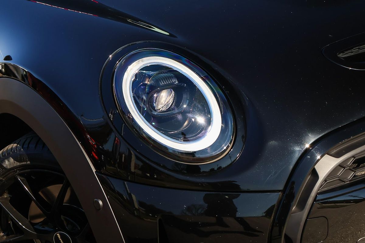 2022 MINI Hatch Cooper S MINI Yours F55 LCI-2