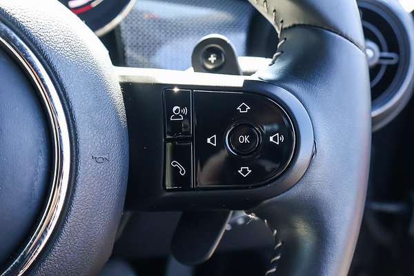 2022 MINI Hatch Cooper S MINI Yours F55 LCI-2