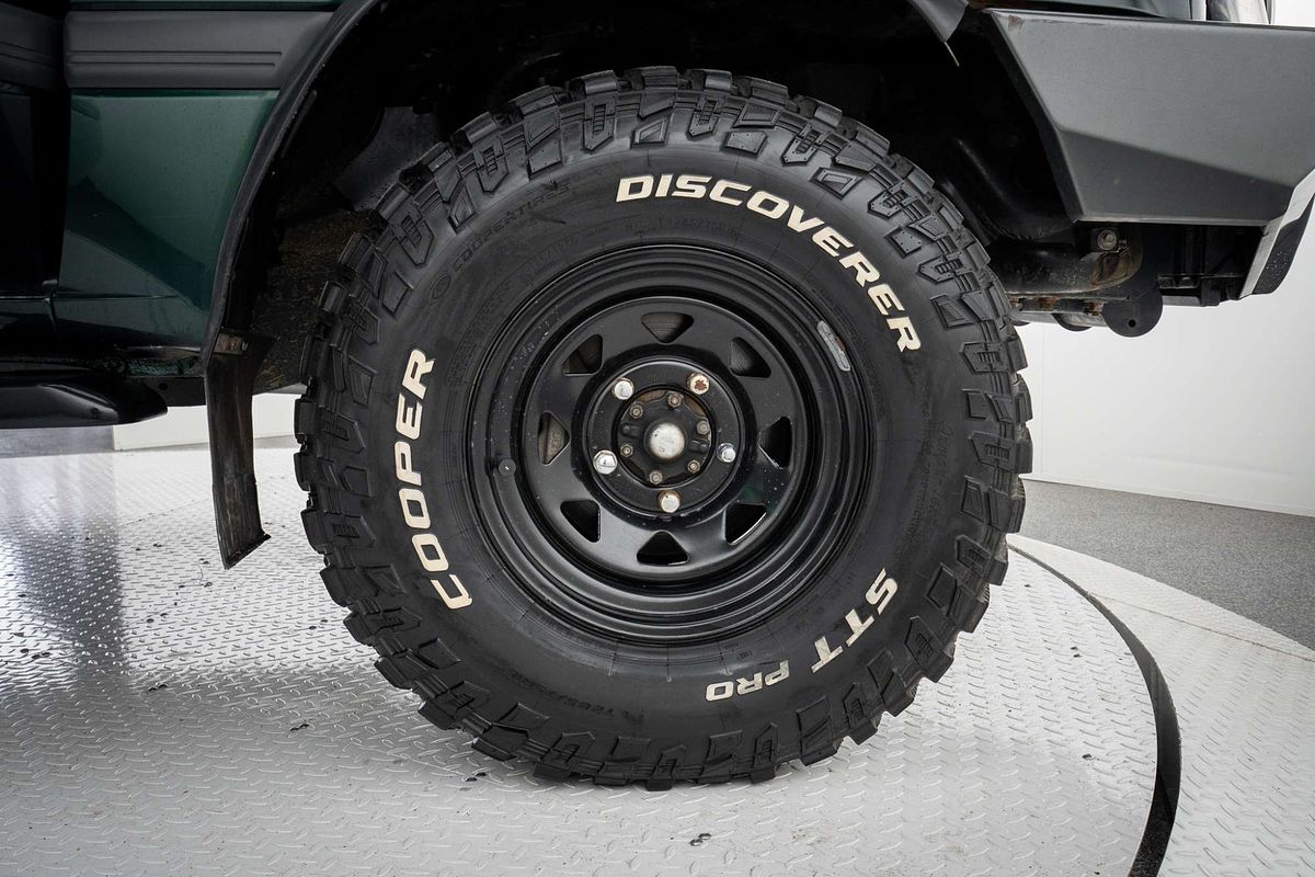 2005 Toyota Landcruiser GXL HDJ100R