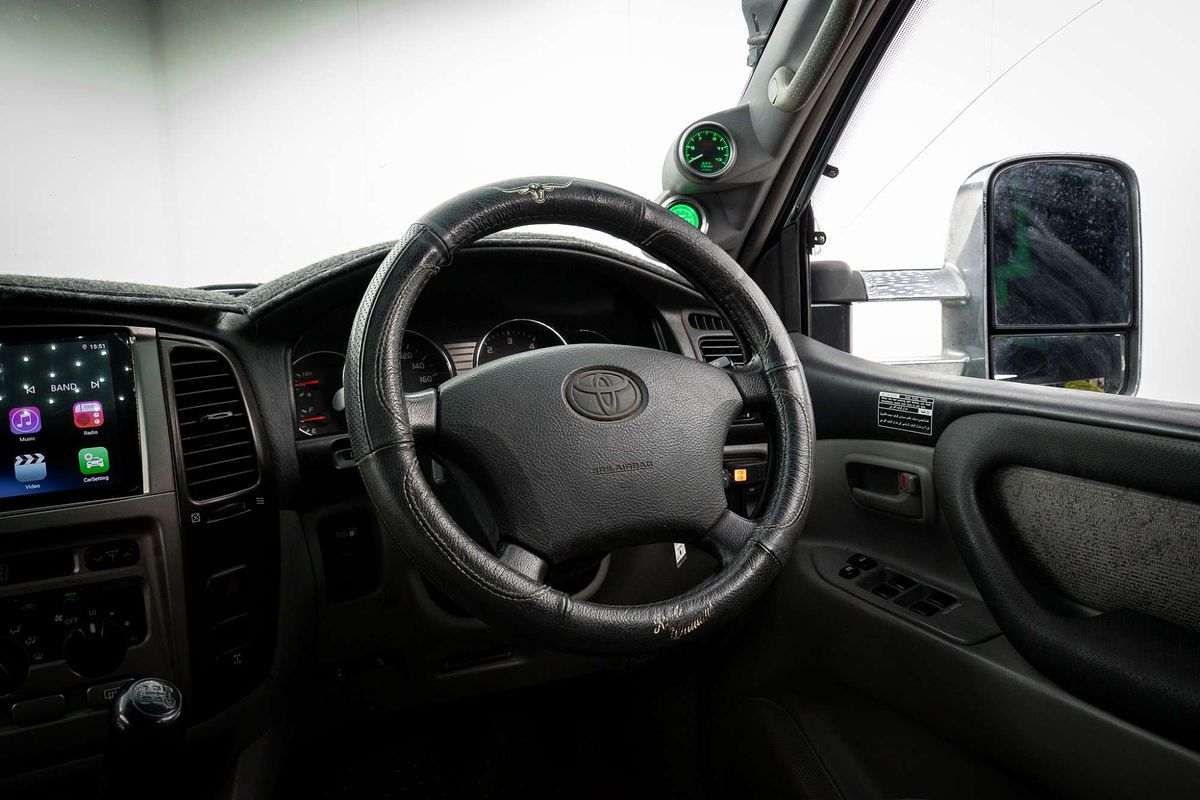 2005 Toyota Landcruiser GXL HDJ100R