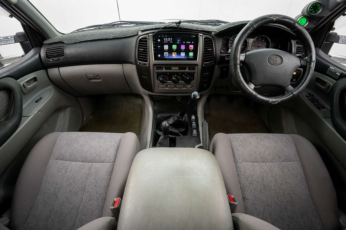 2005 Toyota Landcruiser GXL HDJ100R