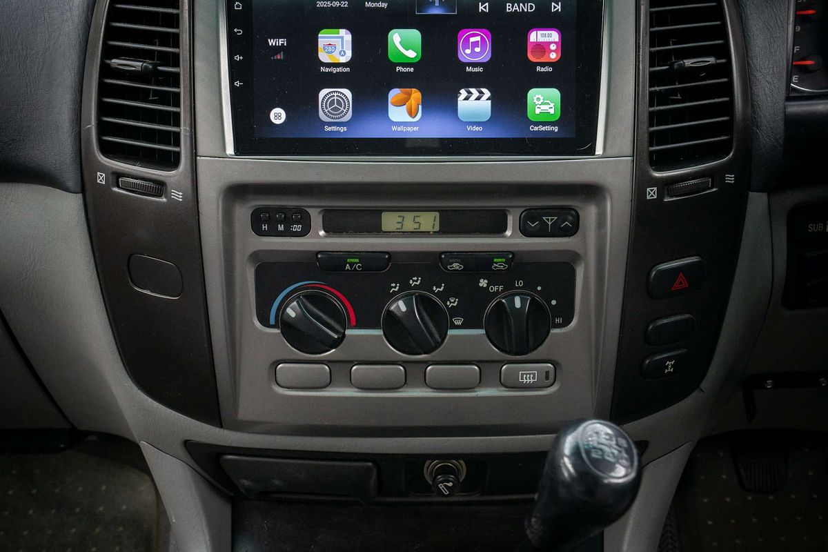 2005 Toyota Landcruiser GXL HDJ100R