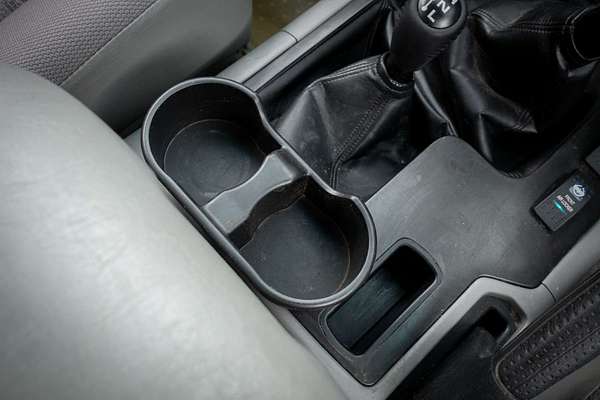 2005 Toyota Landcruiser GXL HDJ100R