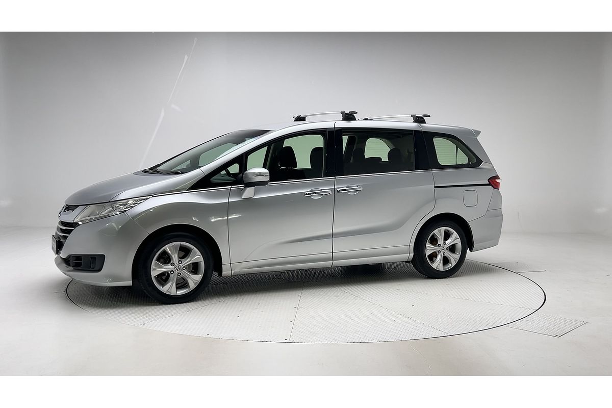 2015 Honda Odyssey VTi-L 5th Gen