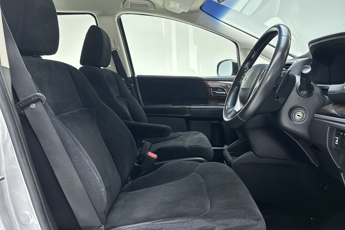 2015 Honda Odyssey VTi-L 5th Gen