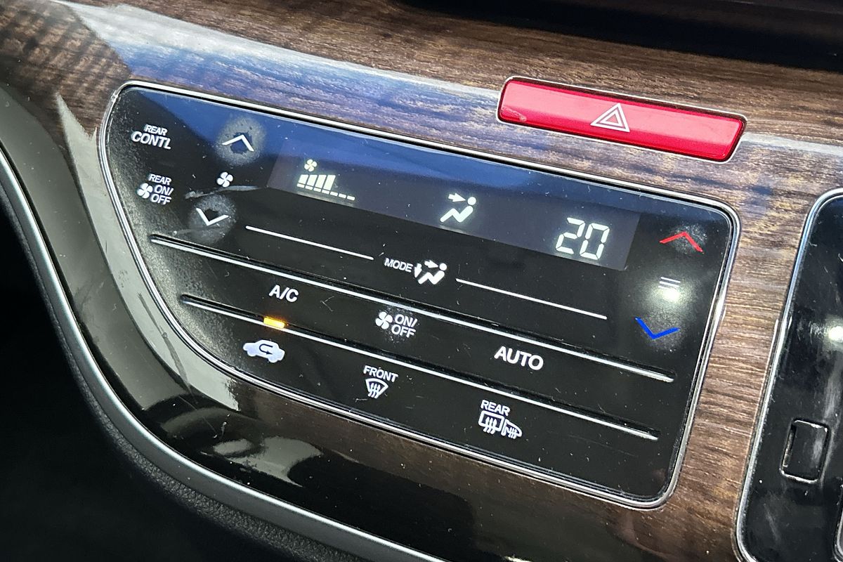 2015 Honda Odyssey VTi-L 5th Gen