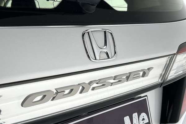 2015 Honda Odyssey VTi-L 5th Gen