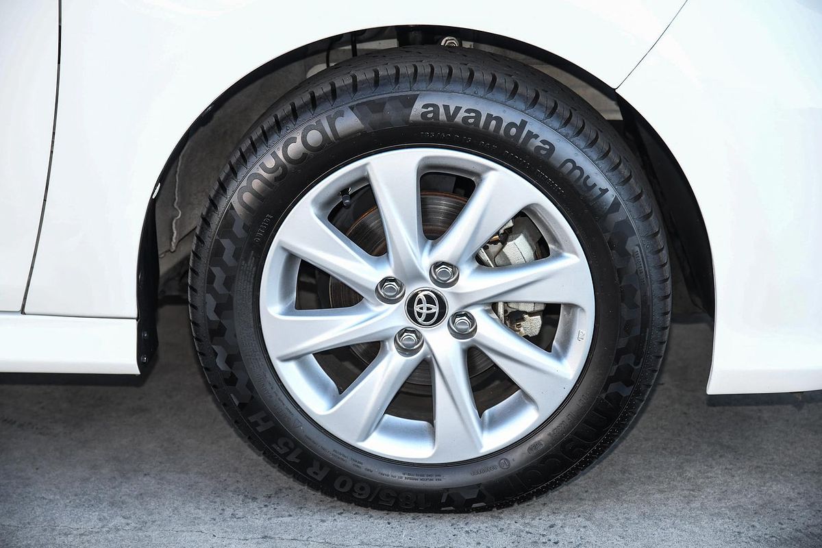 2022 Toyota YARIS SX HYBRID MXPH10R