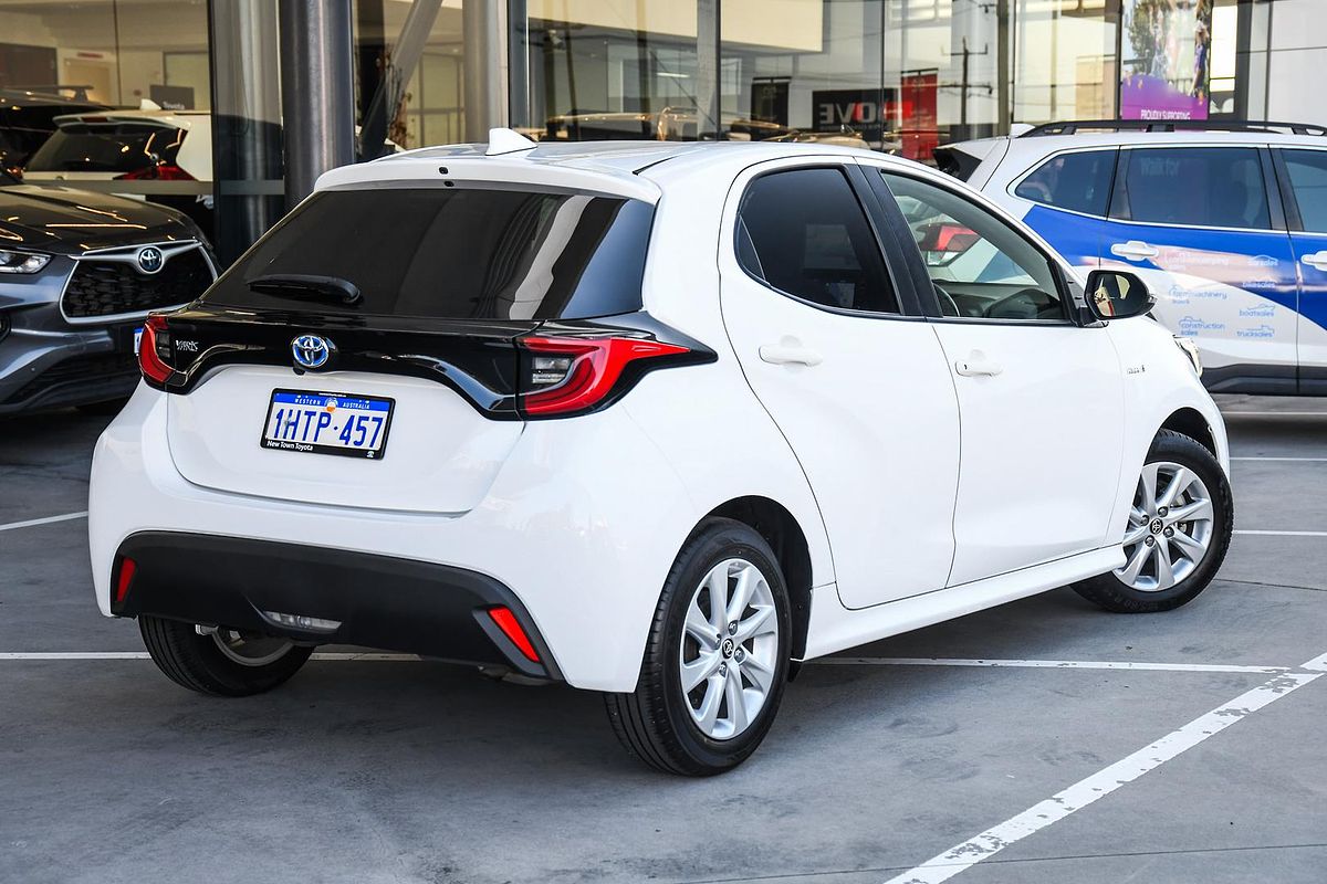 2022 Toyota YARIS SX HYBRID MXPH10R