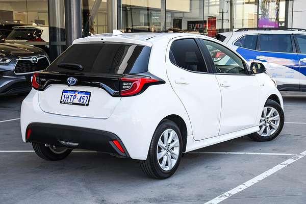 2022 Toyota YARIS SX HYBRID MXPH10R