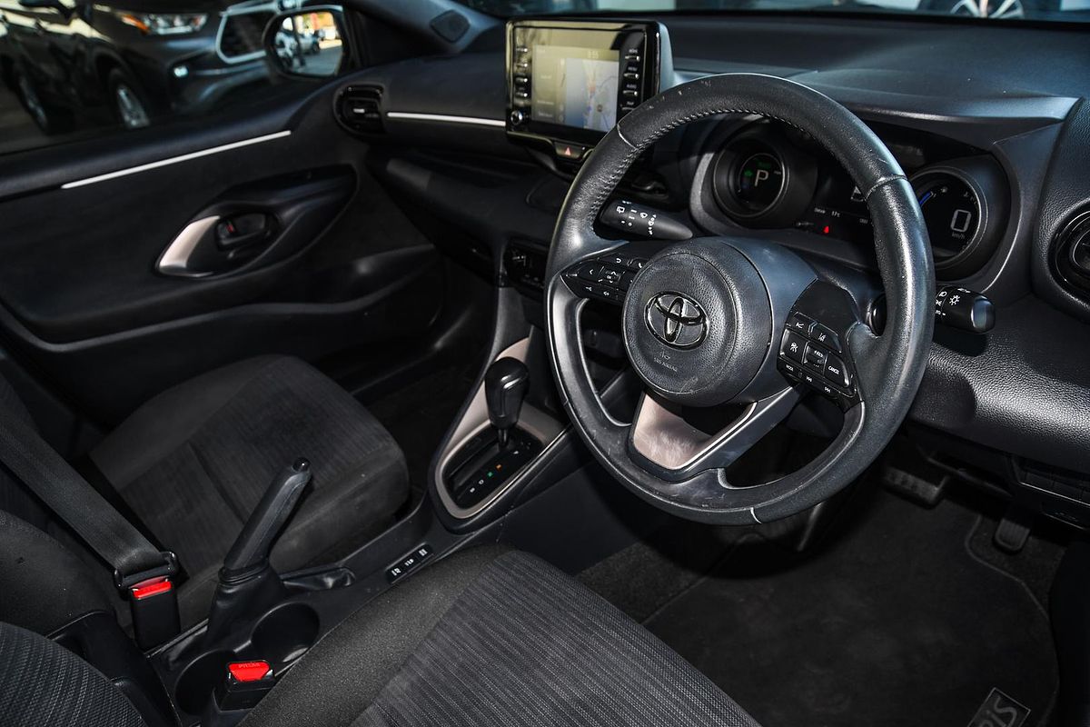 2022 Toyota YARIS SX HYBRID MXPH10R