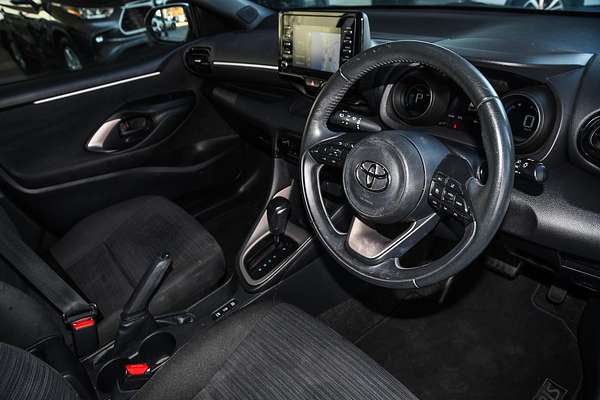 2022 Toyota YARIS SX HYBRID MXPH10R