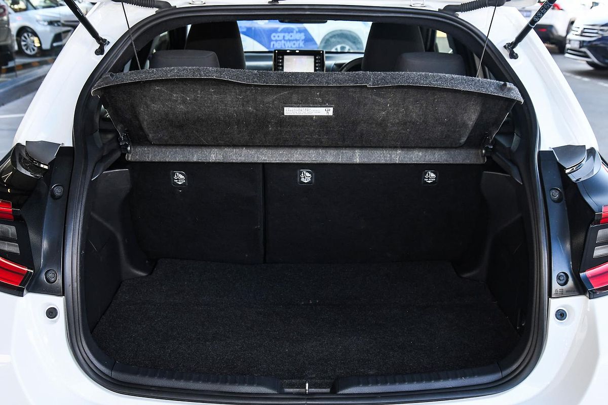 2022 Toyota YARIS SX HYBRID MXPH10R